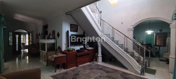 image RUMAH ASRI 250M² LB, SHM DI BANDUNG (3)