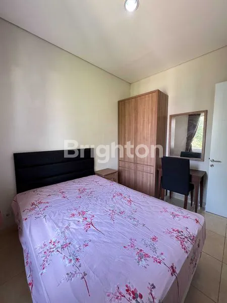 image RUMAH 2 LANTAI ADA 2 UNIT GANDENG BONUS FURNISH SUDAH RENOVASI CLUSTER HYLAND DENGAN 3 CLUB HOUSE DALAM KAWASAN FREE PAKAI, GREENWICH PARK, BSD (6)