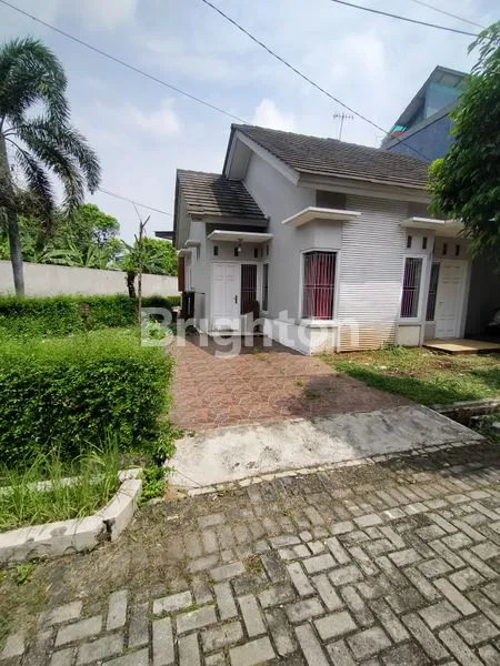 image RUMAH HOOK MEWAH 3KT DI VILLA PELANGI, DEKAT TOL BEKASI TIMUR (2)