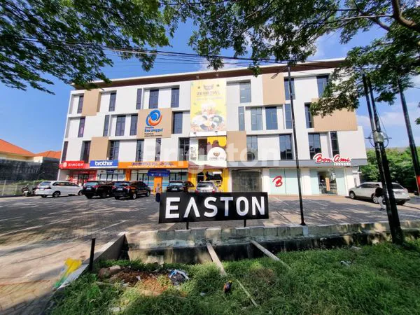 image RUKO EASTON MERR SURABAYA TINGGAL SATU UNIT SAJA (2)