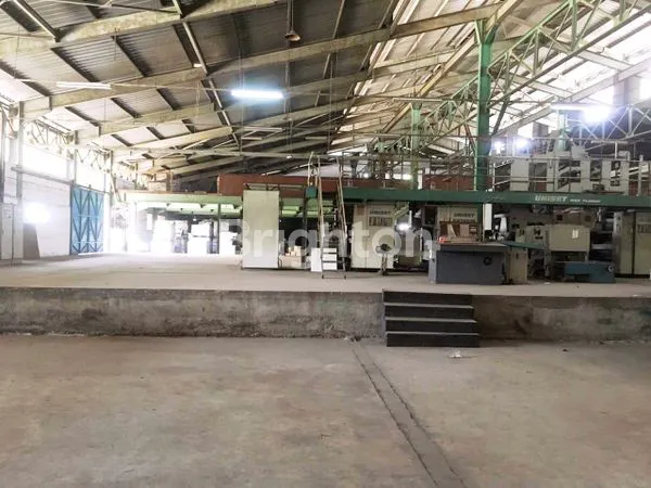 image GUDANG STRATEGIS DI PULO AYANG JATINEGARA CAKUNG SIAP DIPAKAI (8)