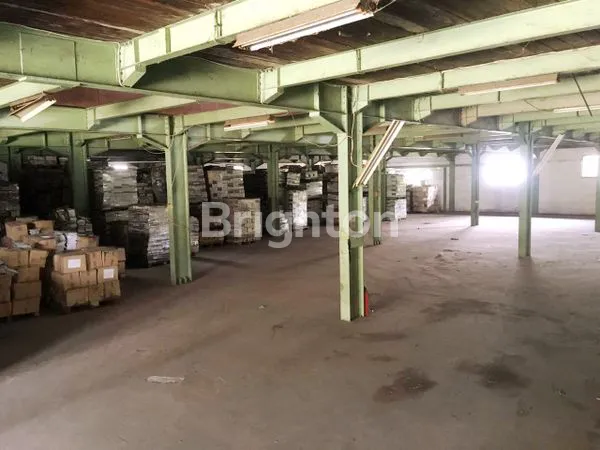 image GUDANG STRATEGIS DI PULO AYANG JATINEGARA CAKUNG SIAP DIPAKAI (7)