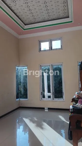 image RUMAH TENGAH KAMPUNG GAWANAN (2)