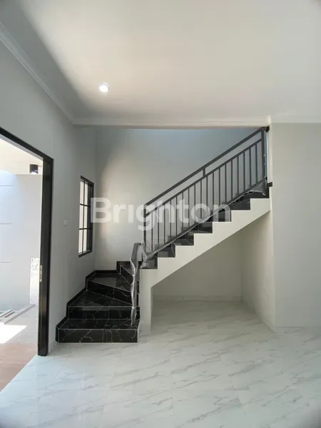 image RUMAH RUNGKUT ASRI BARAT, BARU GRESS, MINIMALIS, LOKASI STRATEGIS, DEKAT MASJID, JARANG ADA (5)