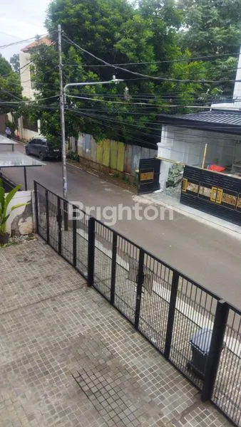 image RUMAH STRATEGIS DESAIN ARSITEKTUR MODERN DI CILANDAK JAKARTA SELATAN (8)