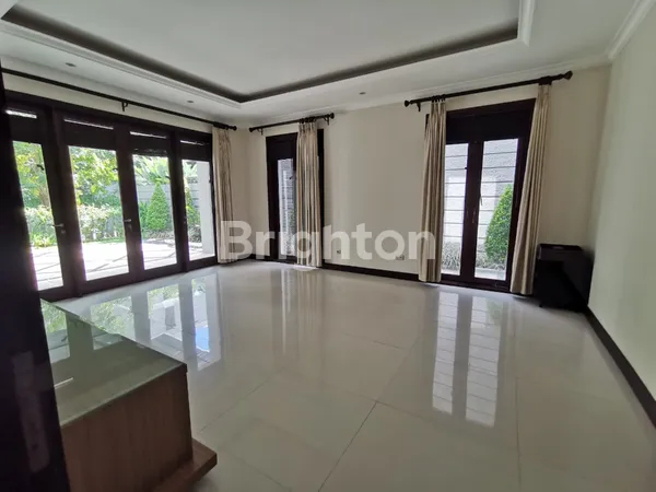 image LANGKA.... RUMAH MEWAH SIAP HUNI SANGAT TERAWAT SELANGKAH KE ROCA SPORT CENTRE DAN APARTMENT ROSEBAY GRAHA FAMILI (3)