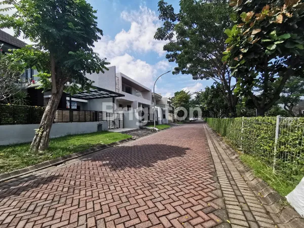 image LANGKA.... RUMAH MEWAH SIAP HUNI SANGAT TERAWAT SELANGKAH KE ROCA SPORT CENTRE DAN APARTMENT ROSEBAY GRAHA FAMILI (7)