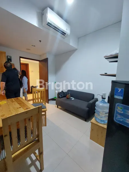 image 2 BEDROOM APARTEMEN SPRINGWOOD RESIDENCE SEMI FURNISH (2)