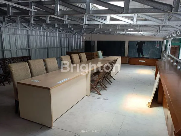 image DISEWAKAN TANAH DAN BANGUNAN UNTUK LAPANGAN PADEL (2)