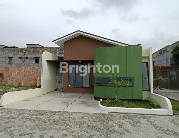 image RUMAH MODERN DAN MEWAH AREA KARTAMA (5)