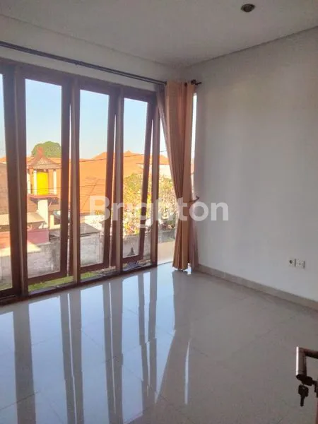 image RUMAH POSISI STRATEGIS DI TENGAH KOTA  DENGAN SARANA PENDIDIKAN , PERKANTORAN DAN PUSAT PERBELANJAAN LENGKAP! (6)