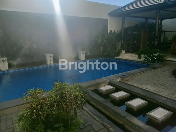 image RUMAH 2 LANTAI MEWAH MANYAR REJO DEKAT MERR KLAMPIS PETRA GM RS UNAIR (3)