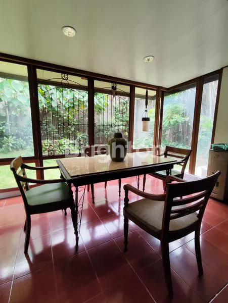 image HUNIAN MEWAH FULL FURNISHED DI CLUSTER PEJATEN BARAT JAKARTA SELATAN (5)