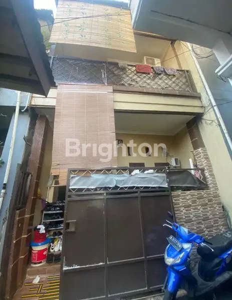 image RUMAH 2 LANTAI STRATEGIS DEKAT BINUS KEBON JERUK, SHM (1)