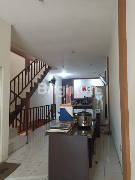 image RUKO 3 LANTAI SUDAH RENOVASI SIAP PAKAI UNTUK USAHA ATAU KANTOR (3)
