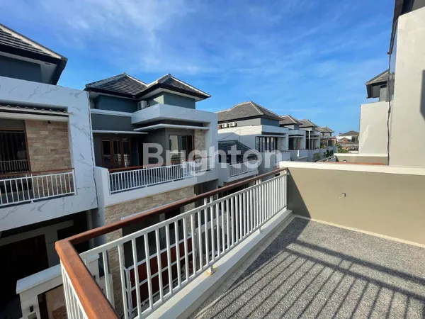 image VILLA MEWAH DUA LANTAI DEKAT PANTAI DI SANUR (8)