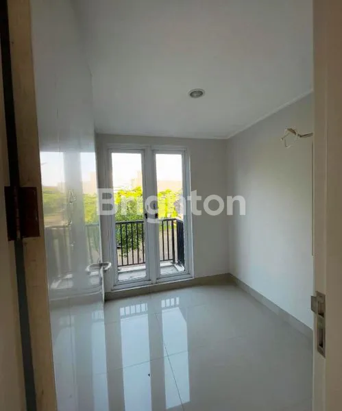 image RUMAH 3 LANTAI BARU SIAP HUNI DI CLUSTER ELITE BINTARO (7)