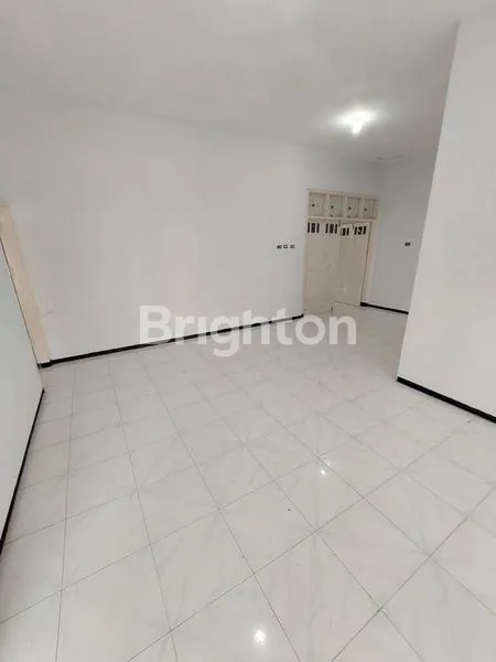 image RUMAH 2 LANTAI ASRI DAN TENANG SIAP HUNI (2)