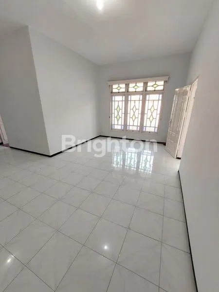 image RUMAH 2 LANTAI ASRI DAN TENANG SIAP HUNI (3)
