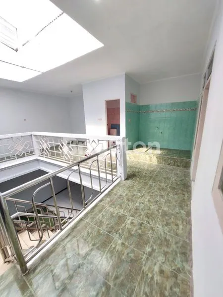 image RUMAH 2 LANTAI ASRI DAN TENANG SIAP HUNI (8)