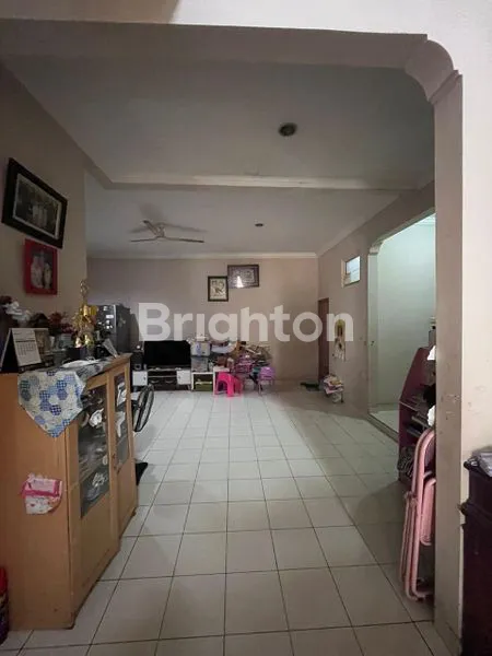 image RUMAH EKSKLUSIF DI CLUSTER FLORENCE, PERUMAHAN KOTA WISATA (3)