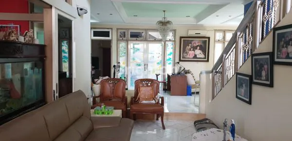 image RUMAH MEWAH 2 LANTAI RUNGKUT ASRI SEMI FURNISH  (2)