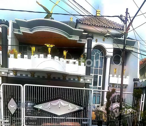 image RUMAH MEWAH 2 LANTAI RUNGKUT ASRI SEMI FURNISH  (1)
