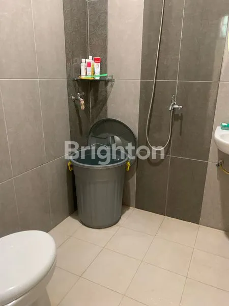 image RUMAH MEWAH 2 LANTAI BEVERLY GARDEN - ONE GATE SYSTEM (6)