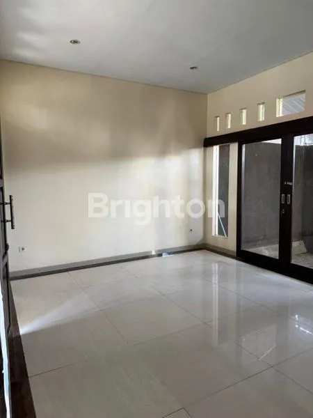 image RUMAH 2 LANTAI MODERN STRATEGIS DI TUKAD PANCORAN DENPASAR SELATAN (4)