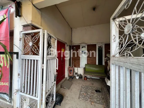 image RUMAH 2 LANTAI DEKAT MAKAM BUNG KARNO, BLITAR KOTA (2)