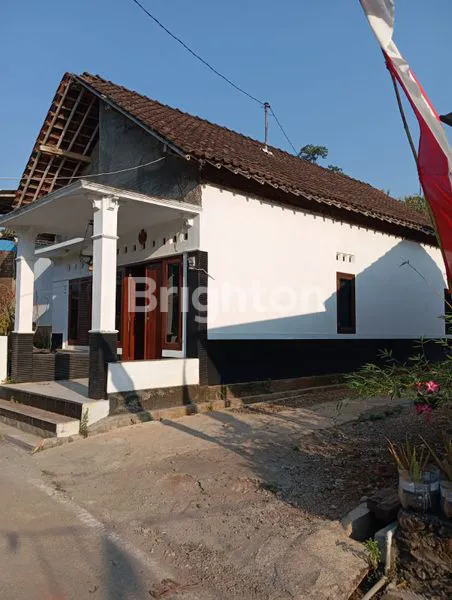 image RUMAH JUAL CANTIK MIJEN BELAKANG PASAR ACE (2)