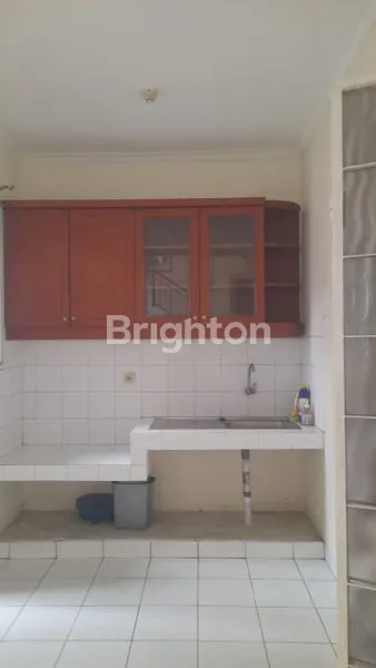 image DISEWAKAN RUMAH 3BR DI PESONA PARIS KOTA WISATA (3)