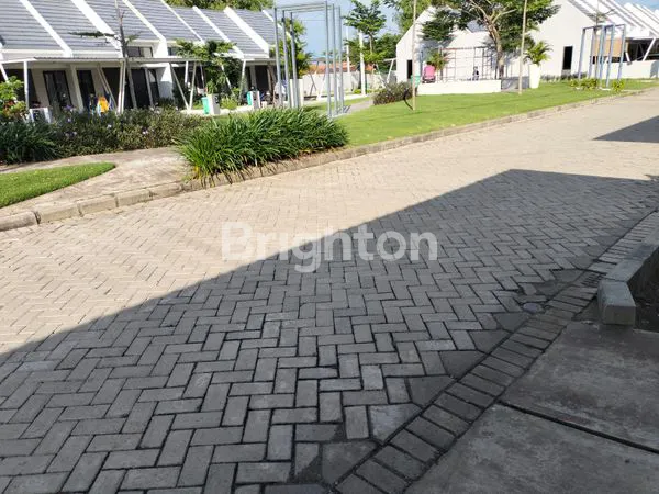 image RUMAH MODERN FULL FURNISH SIAP HUNI DI TAMAN SUKODONO REGENCY (8)