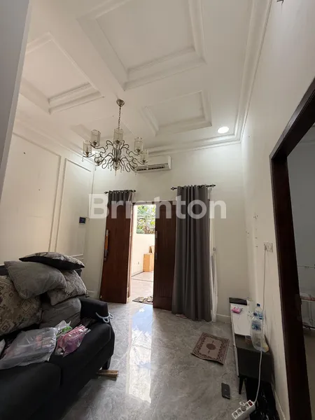 image RUMAH MEWAH 2 LANTAI + KOLAM RENANG DI VILLA KEDAMAIAN ASRI (3)