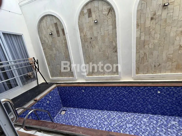 image RUMAH MEWAH 2 LANTAI + KOLAM RENANG DI VILLA KEDAMAIAN ASRI (8)