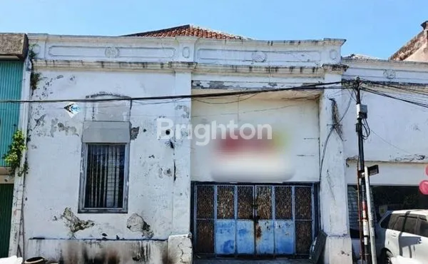 TEMPAT USAHA LOKASI STRATEGIS DEKAT UNDAAN GEMBLONGAN PENGAMPON KALIANYAR KUSUMA BANGSA TUGU PAHLAWAN PASAR ATOM TURI ITC TUNJUNGAN PLAZA