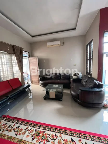 image PROPERTI DIJUAL CEPAT: RUMAH MODERN STRATEGIS TIPE 160/165 DI PEKANBARU (3)