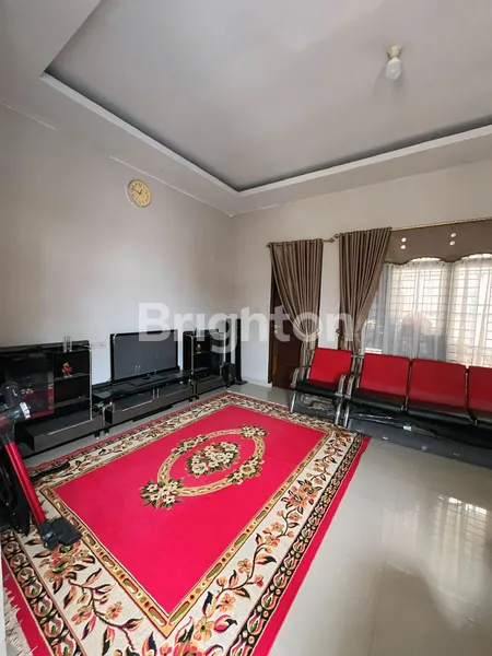 image PROPERTI DIJUAL CEPAT: RUMAH MODERN STRATEGIS TIPE 160/165 DI PEKANBARU (6)