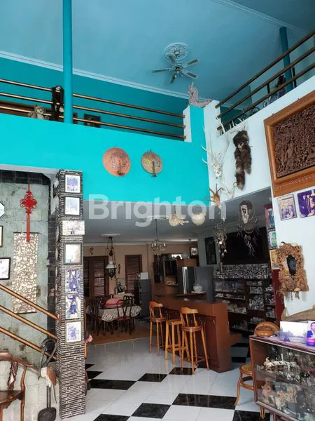 image RUMAH MEWAH 2 LANTAI BERGAYA BALI DENGAN POOL DI ROXY JAKARTA PUSAT (3)