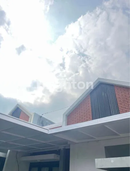 image RUMAH MODERN SIAP HUNI FULL FURNISH  (2)