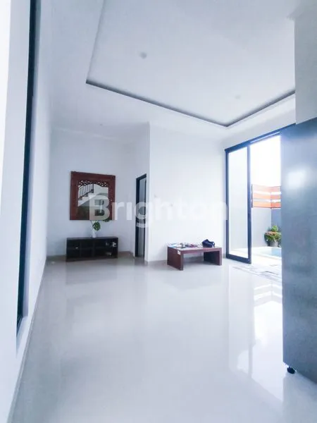 image RUMAH BARU 2 LANTAI AREA JIMBARAN (PETS FRIENDLY) (6)