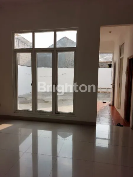 image RUMAH 2 LANTAI SIAP HUNI DI VILA BOGOR INDAH , BOGOR (6)