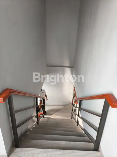 image GUDANG KAV DPR 654M² (2)