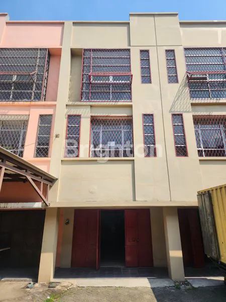 RUKO SIAP HUNI LOKASI STRATEGIS DICIPONDOH