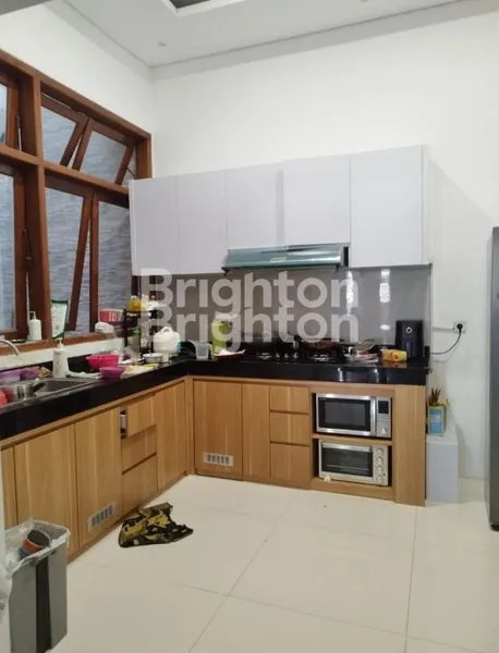 image HOT LISTING!AKSES RUMAH LEWAT HOTEL,LIMITED!RUMAH 2 LANTAI DAERAH NGINDEN INTAN TIMUR ROW LEBAR (3)