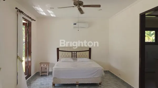 image VILLA MEWAH 1500M² DENGAN KOLAM RENANG DI KETEWEL, GIANYAR BALI (7)