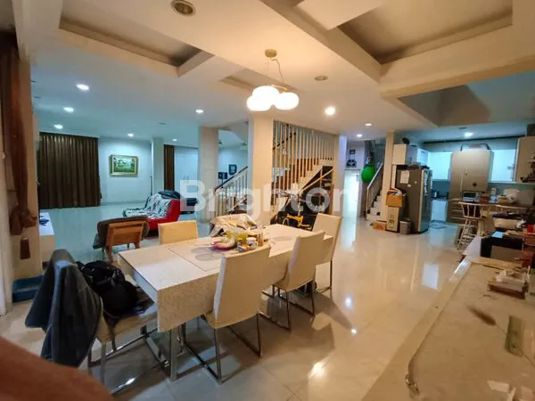 image RUMAH TERAWAT BAIK SEKTOR 5 BINTARO JAYA TANGERANG SELATAN (1)