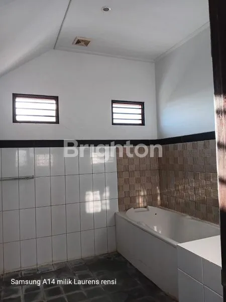 image RUMAH LANTAI 4 PEMANDANGAN GWK DAN JALAN TOLL MURAH KAWASAN TAMAN GRIYA JIMBARAN  (8)