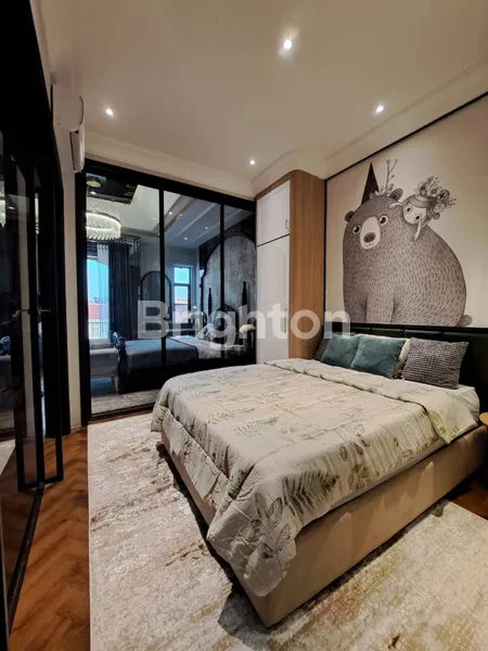 image RUMAH BARU MEWAH 2 LANTAI HANYA 1.3MILYARAN LOKASI DI RAYA LIDAH KULON, WIYUNG, DEKAT CITRALAND - ADA PROMO FREE BIAYA + BISA KPR TANPA DP (3)