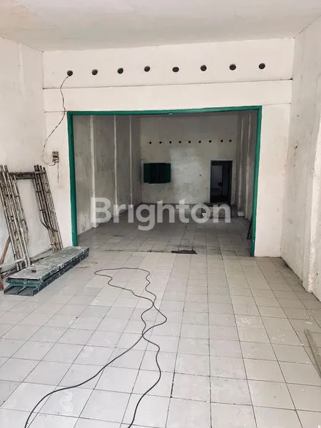 image RUKO STRATEGIS LEBAR 6, NOL JALAN RAYA KEMBAR SIMO, SURABAYA BARAT, ROW JALAN 3 TRUK (1)